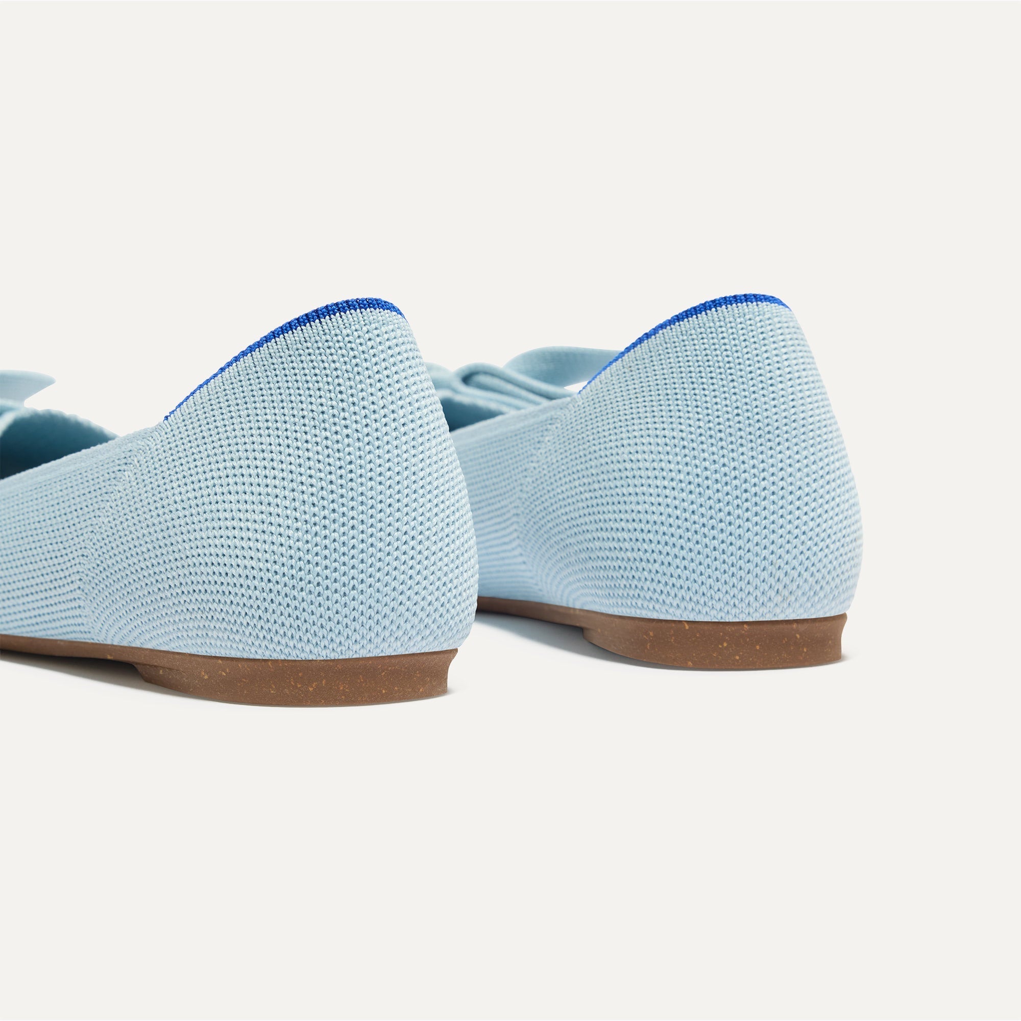 The Bow Point II - Powder Blue