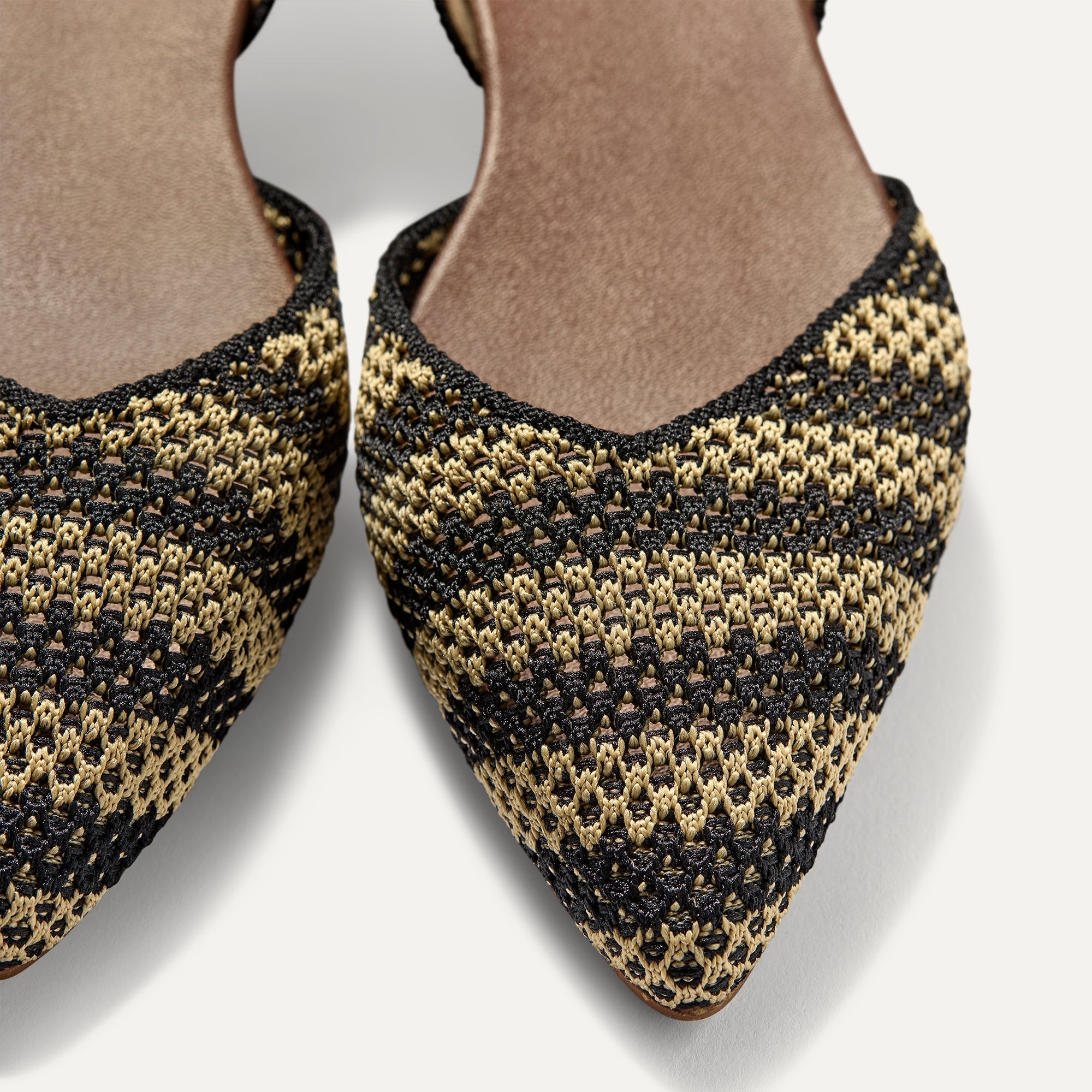 The D'Orsay Point - Shortbread Stripe