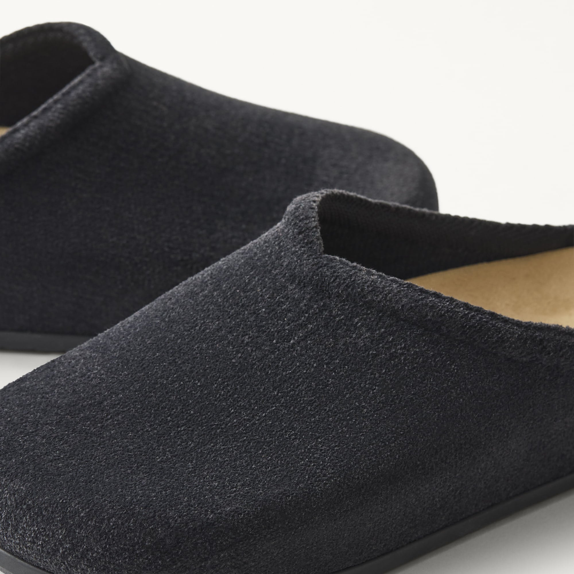 The Casual Clog - ReVelvet™ Black