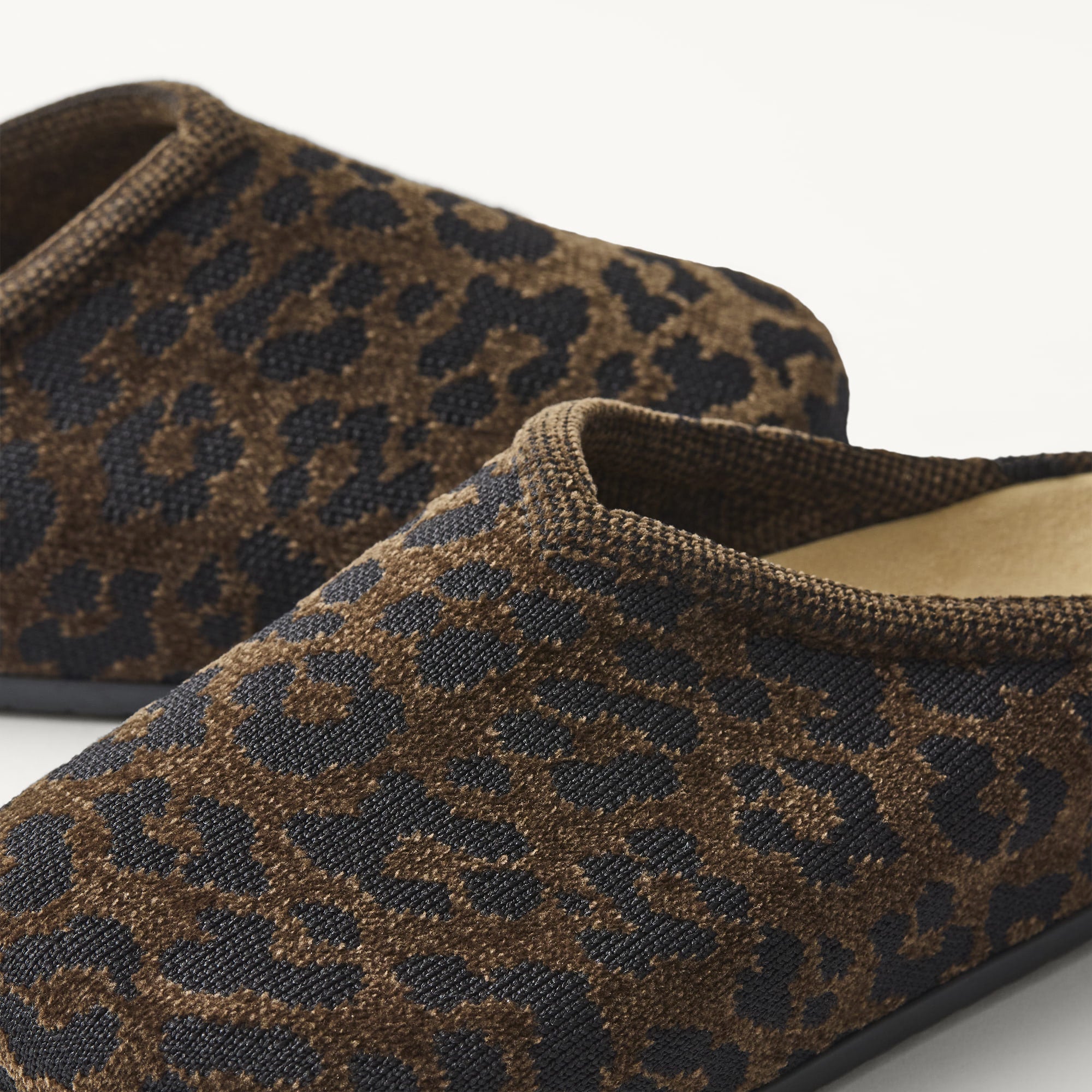 The Casual Clog - ReVelvet™ Cheetah